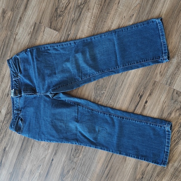 EUC L.L. Bean Petite Jeans - Picture 3 of 5